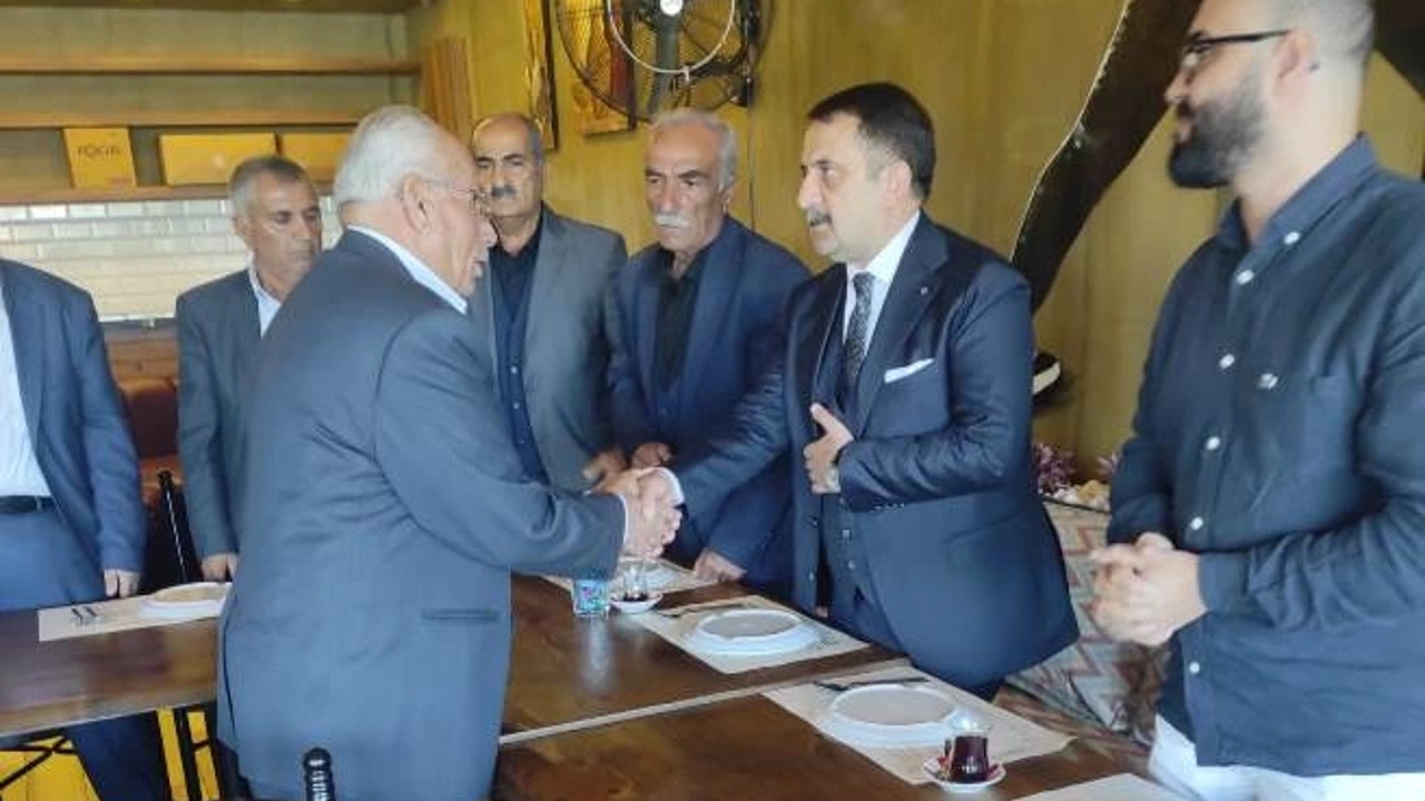 İş insanı Zeydan husumetli aileleri barıştırdı