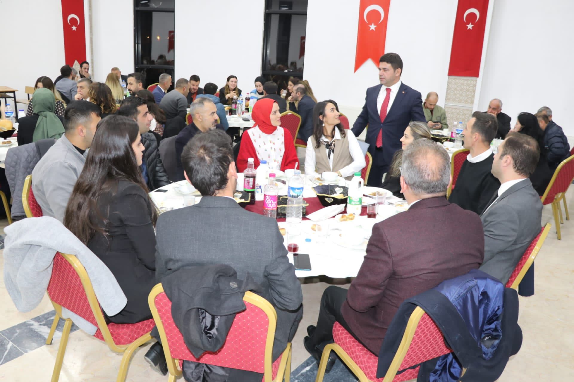 Hakkari'de 24 Kasım Öğretmenler Günü programı düzenlendi