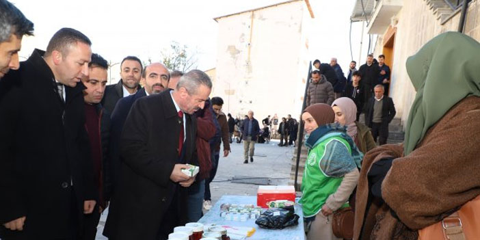 Hakkari İHH Gazze yararına kermes düzenledi