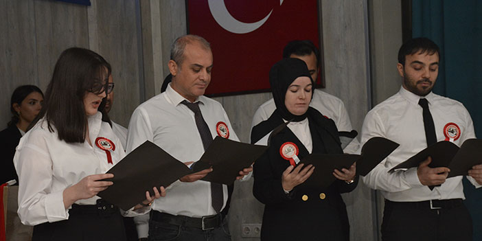 Hakkari'de "24 Kasım Öğretmenler Günü" kutlandı