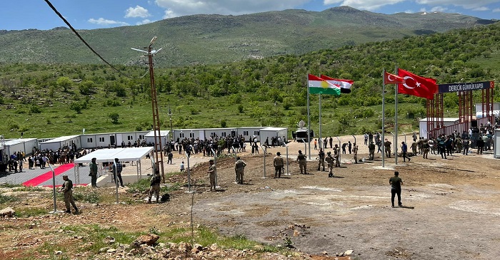 Günde 2 binden fazla kişi Derecik Sınır Kapısı’nı kullanıyor