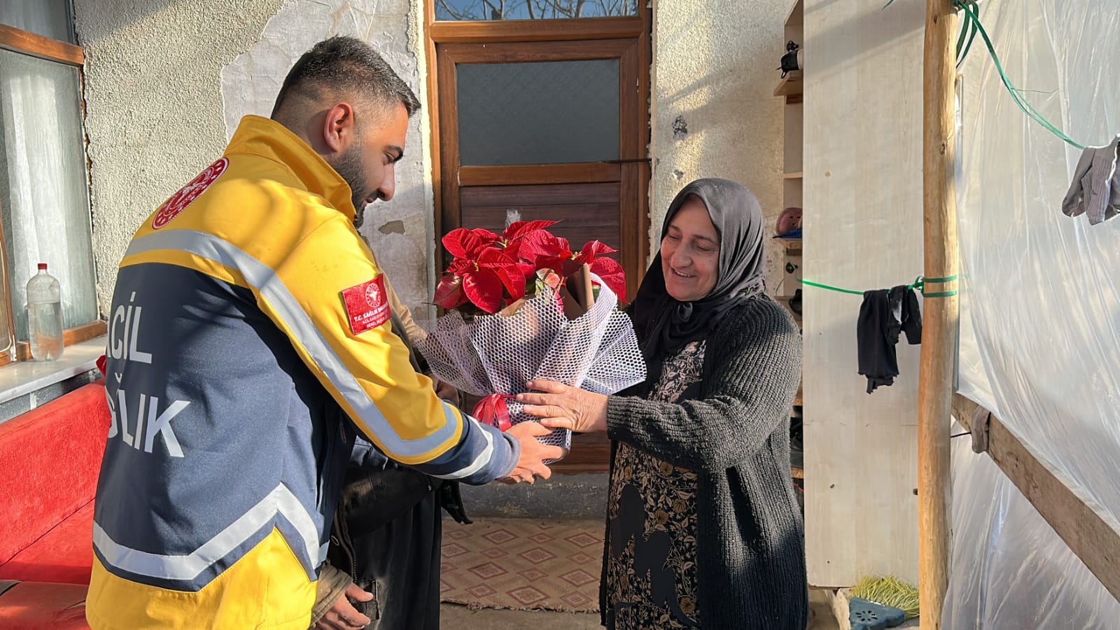 Yüksekova 112 ekipleri, Engellileri unutmadı!