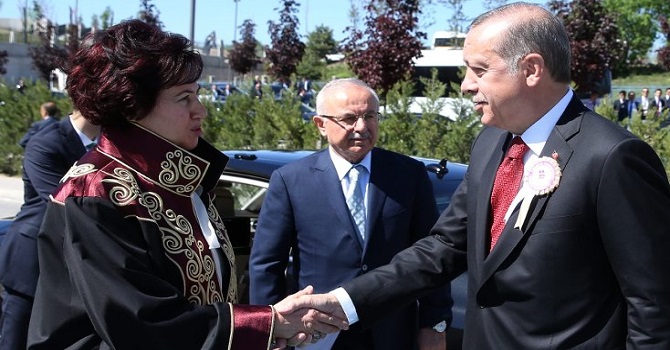 CHP, Danıştay Başkanı Güngör'ü şikayet etti