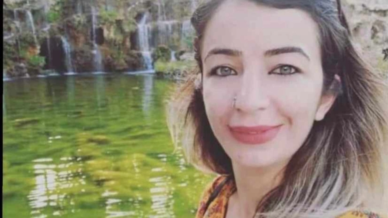 Hakkarili genç öğretmen vefat etti