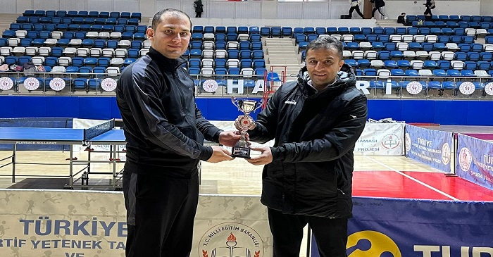 Hakkari adliyesinde tenis turnuvası düzenlendi