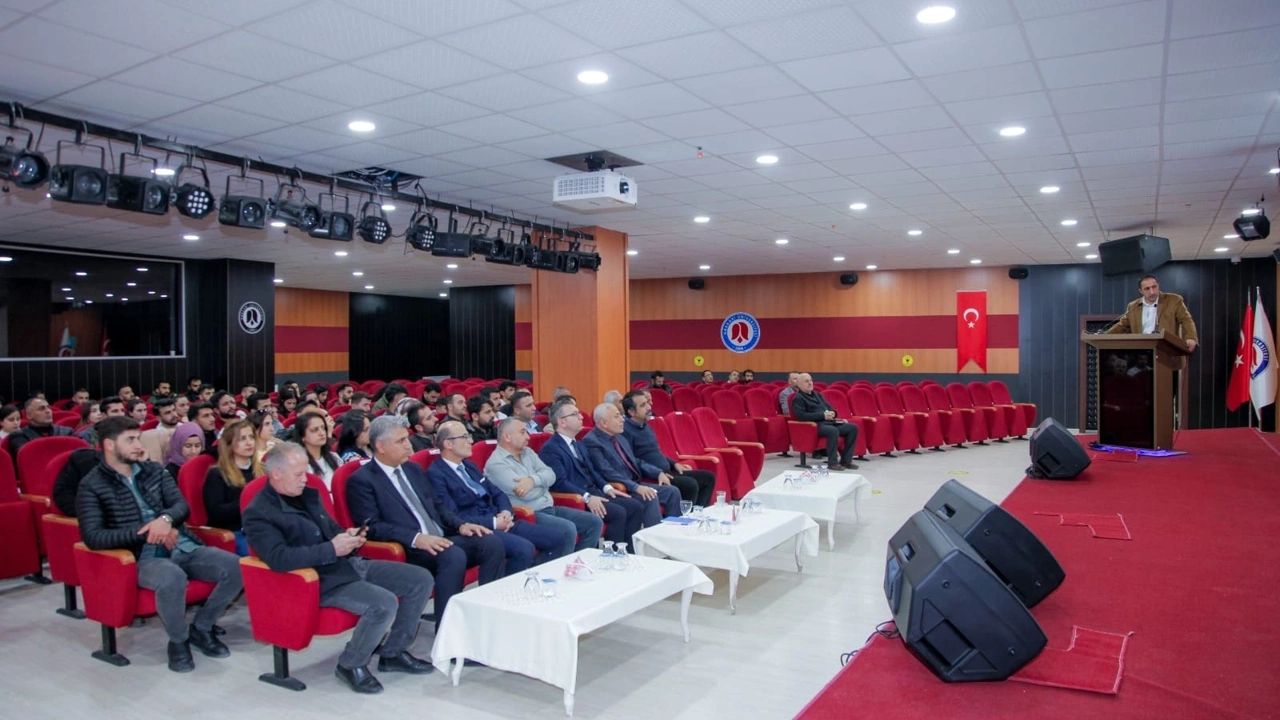 Hakkari'de meraların önemi üzerine çalıştay düzenlendi