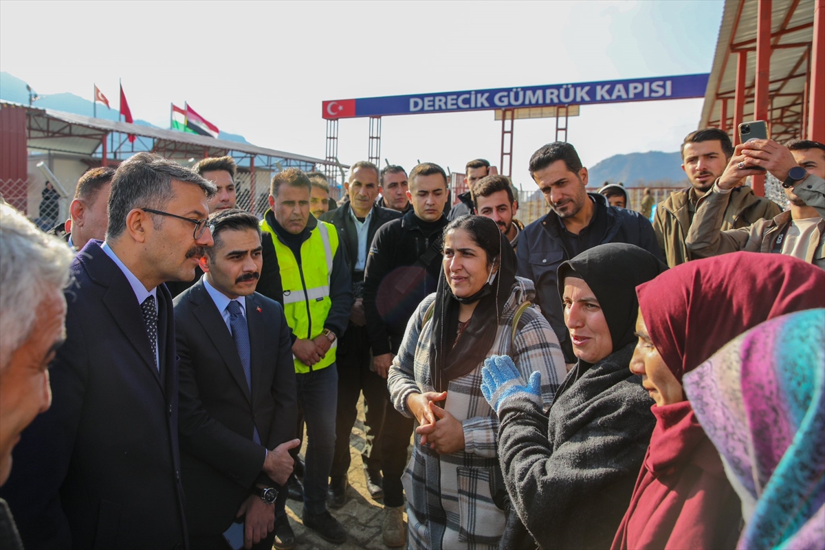 Vali Çelik'ten Derecik ziyareti