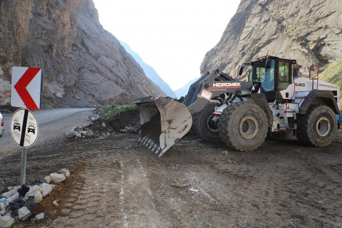 Hakkari-Çukurca karayolundaki hafriyat temizlendi