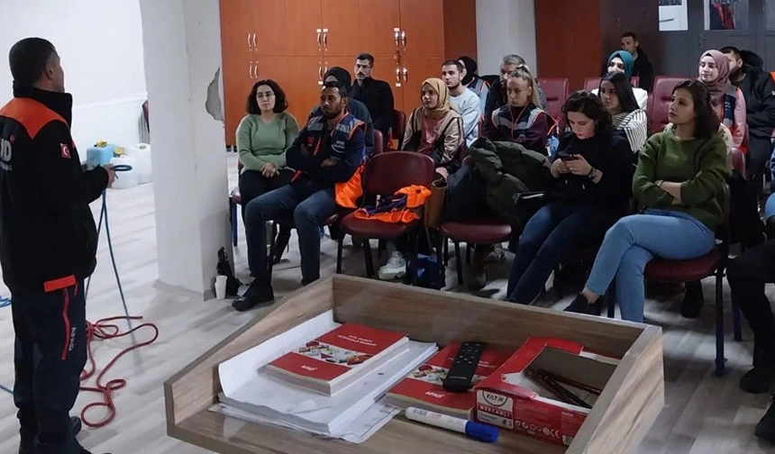AFAD saha eğitimlerine devam ediyor