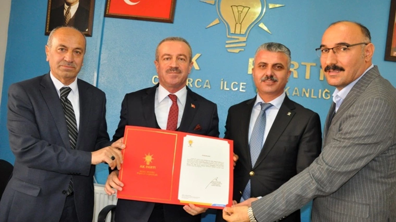 Yılmaz, AK Parti Çukurca İlçe Başkanlığı görevine başladı