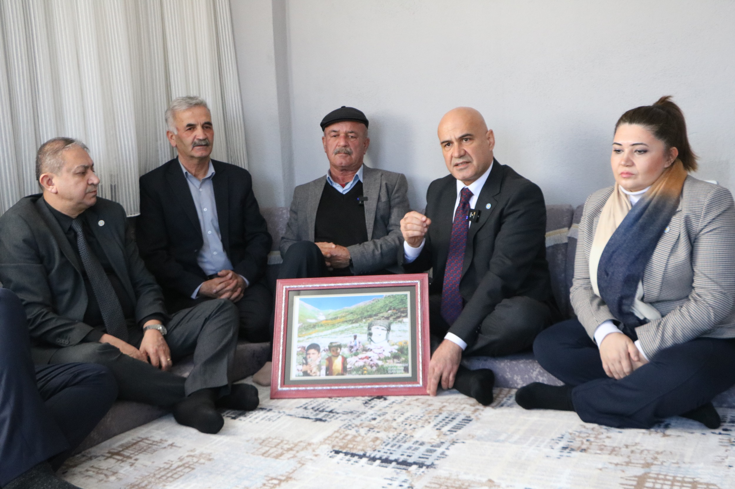 İYİ Parti milletvekilleri Hakkari'de!