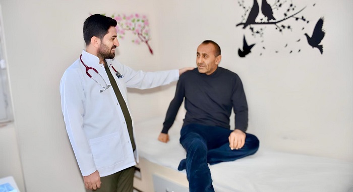 Hakkari'de bir ilk! 'Hibrid anjiyo' ile hayata tutundu