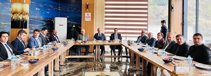 Ak Parti İl Başkanı Kaya aday adayları ile bir araya geldi