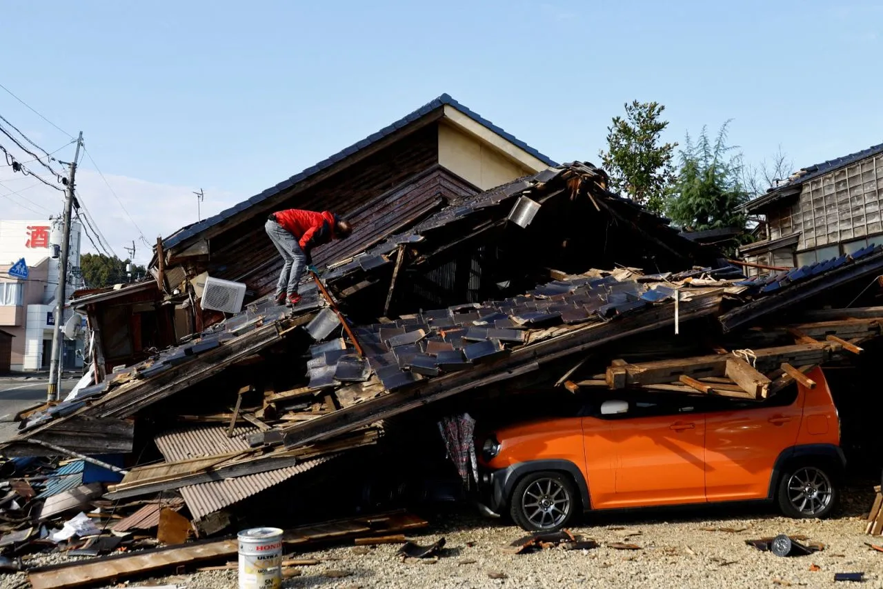 Deprem'de ölü sayısı 126'ya çıktı