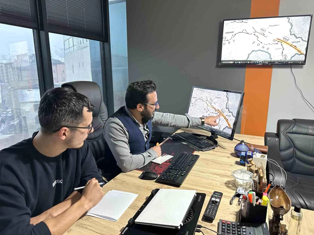 Hakkari'de Depremler Sonrası Mimarlardan Açıklamalar