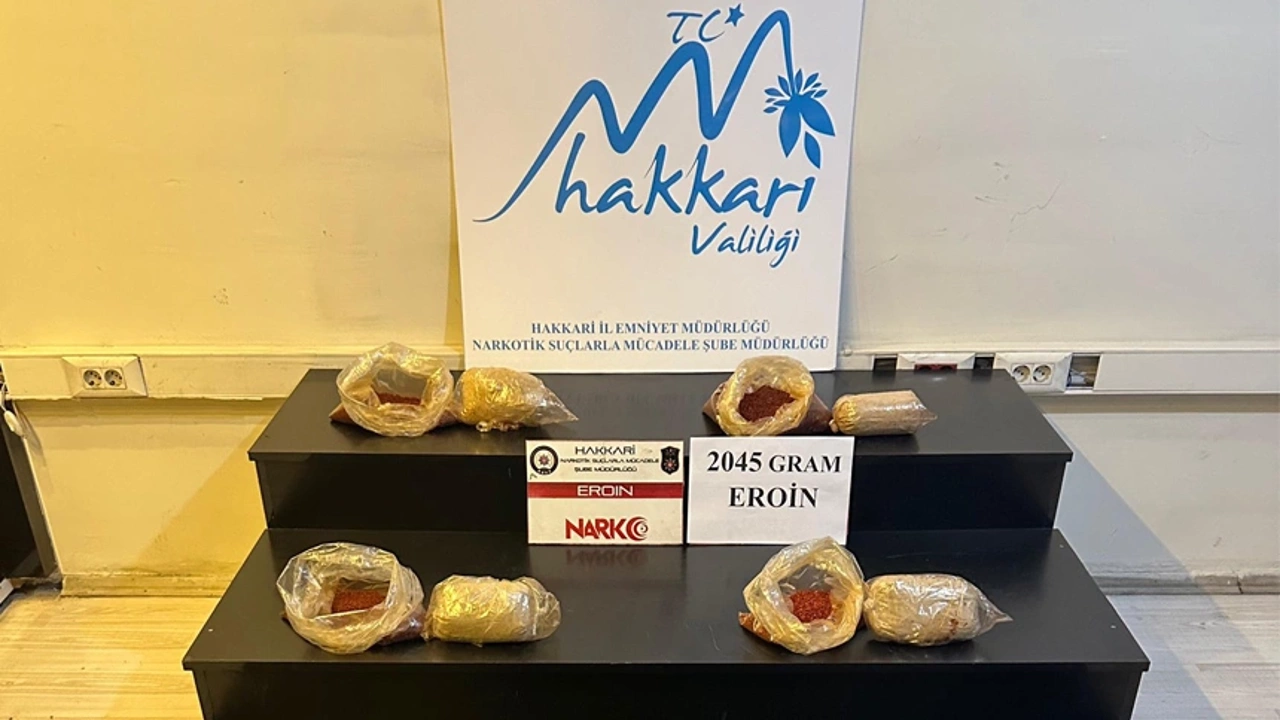 Yüksekova'da uyuşturucu ele geçirildi