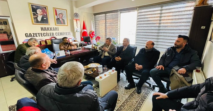 CHP’den Hakkâri Gazeteciler cemiyetine ziyaret