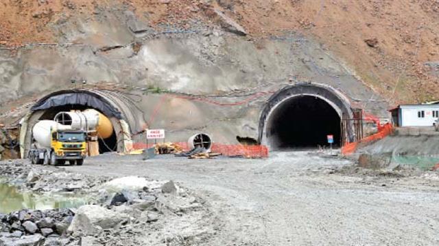Hakkari-Van karayolu trafiğe kapatılacak