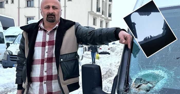 Hakkari- Yüksekova yoluna kaya düştü: 1 yaralı