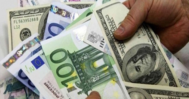 Dolar ve Euro tırmanışa geçti!