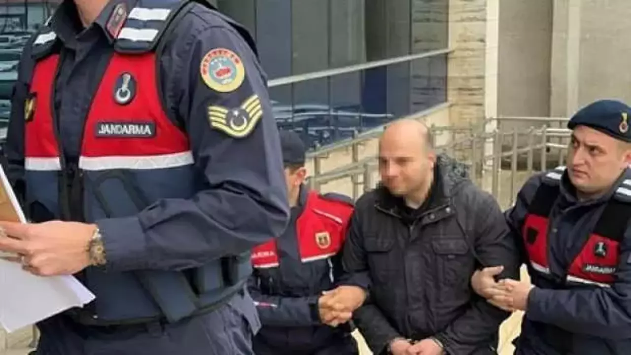 Hakkari'ye sürmekle tehdit etmişti... Açığa alındı