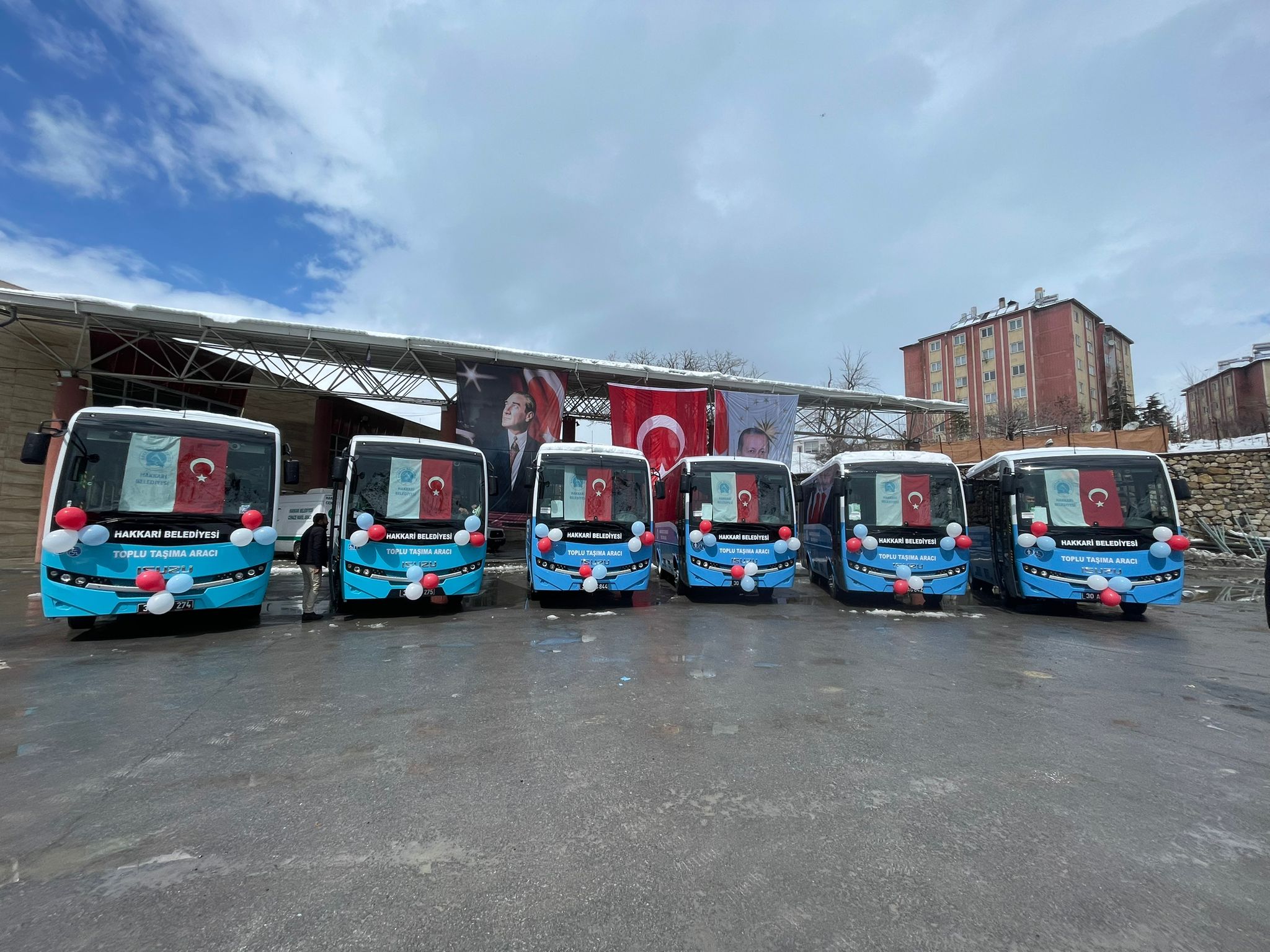 Hakkari'de toplu taşımaya 6 yeni araç