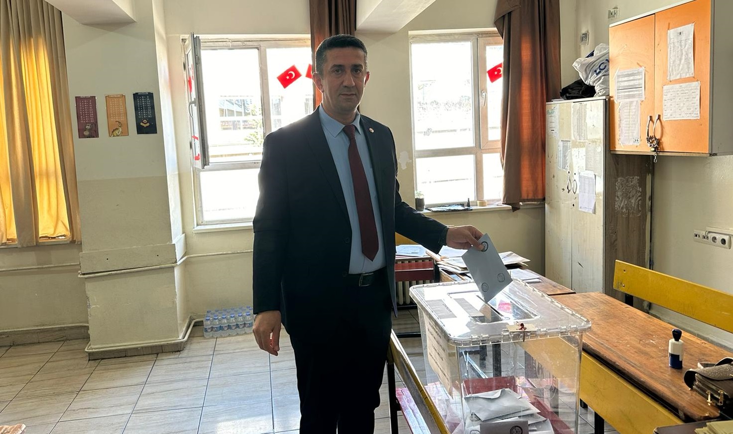 İYİ Parti Belediye Başkan Adayı Yorulmaz oyunu kullandı