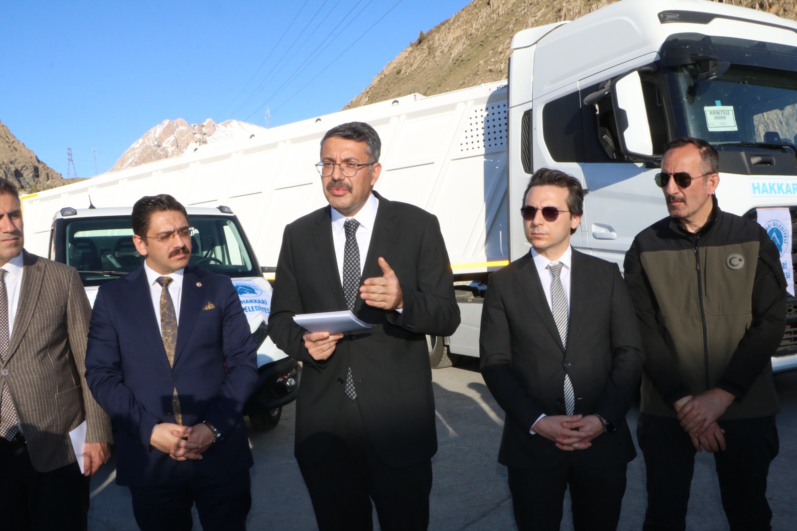 Vali Çelik, Hakkari Belediyesinin borcunu açıkladı!