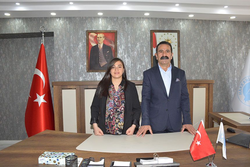 Hakkari Belediyesi Eş başkanları görevine başladı