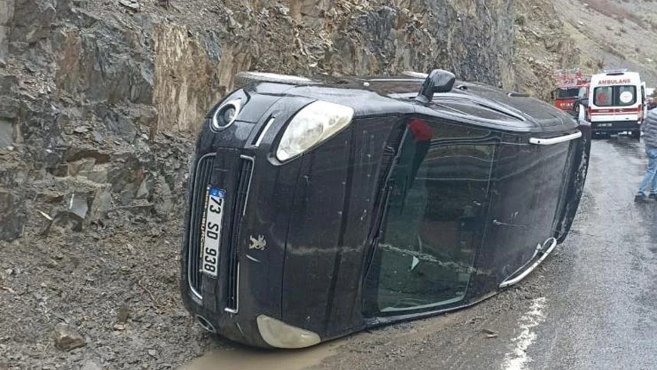 Hakkari'de trafik kazası: 5 Yaralı