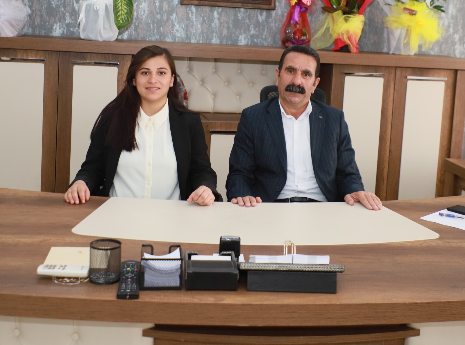 Hakkari Belediye Eş Başkanlardan bayram mesajı