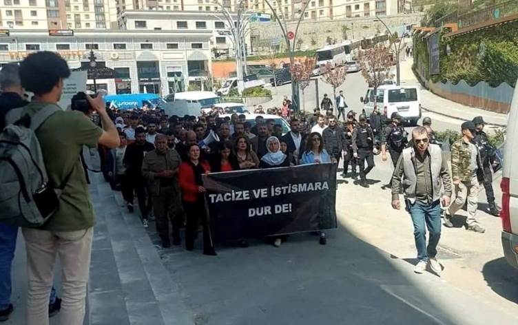 Şırnak'ta 'taciz' protestosu düzenlendi