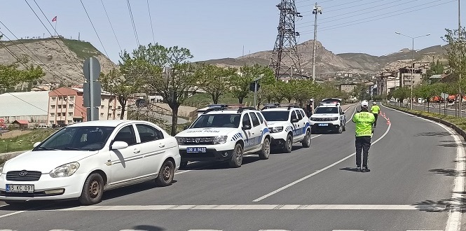 Hakkâri’de trafik ihlalleri drone ile tespit edildi