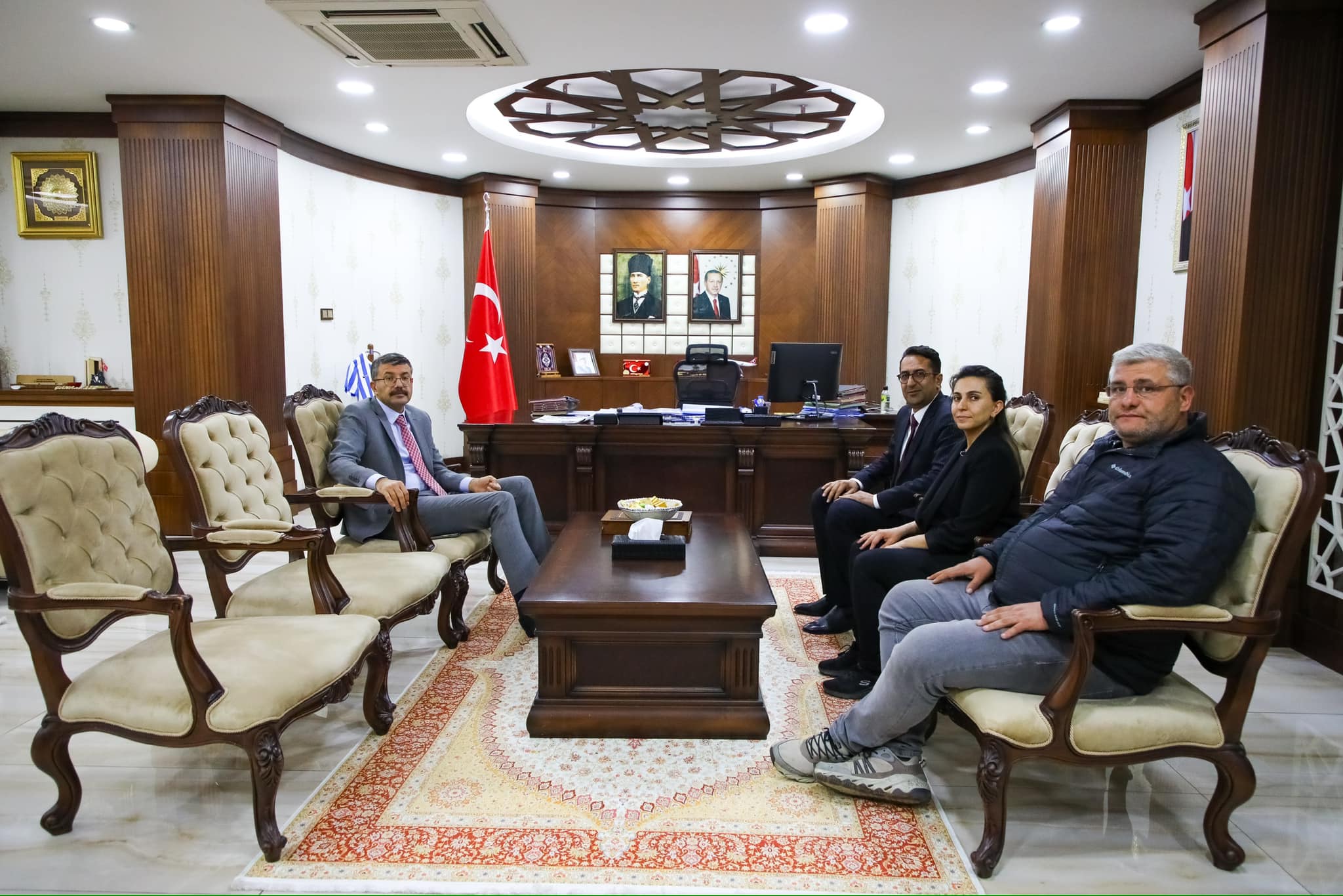 Hakkari'deki Mir Kalesi, Kelat Sarayı ve Zeynel Bey Medresesi