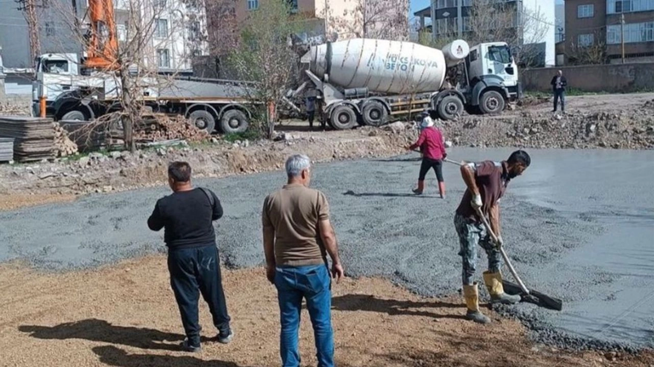 Yüksekova'da ‘Aile Sağlık Merkezi' yapılıyor