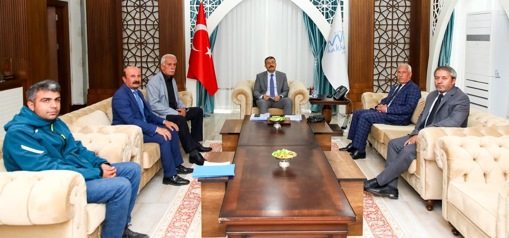 Köy Muhtarlarından Vali Çelik'e ziyaret