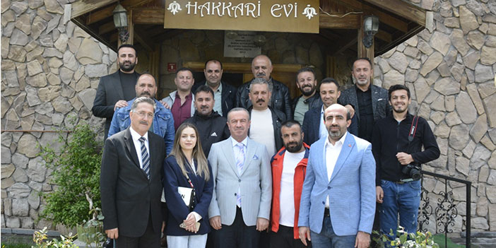 Başkan Kaya kahvaltıda gazetecilerle buluştu