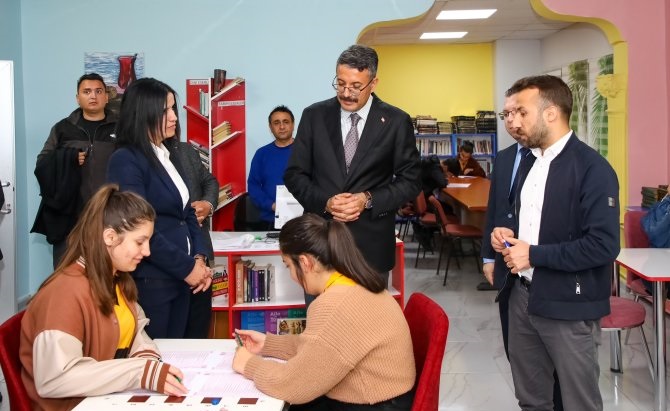 Vali Ali Çelik: Eğitim Birinci önceliğimizdir'