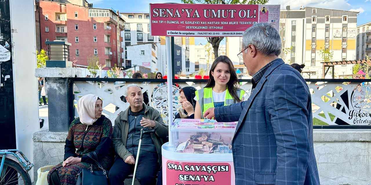 SMA hastası Sena için Yüksekova'da bağış standı kuruldu