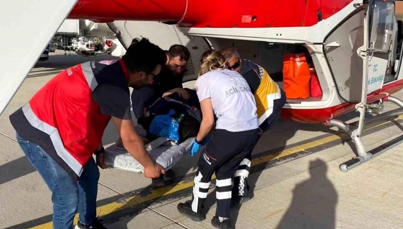 Ambulans Helikopter Hamile kadın için havalandı