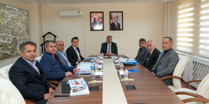 Hakkari İl Özel İdaresi'nde değerlendirme toplantısı gerçekleştirildi