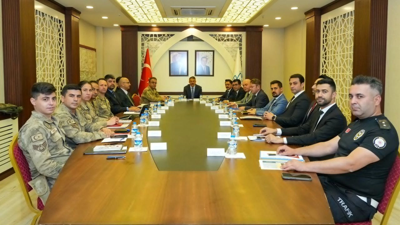 Hakkari’de çeşitli suçlardan 54 kişi yakalandı