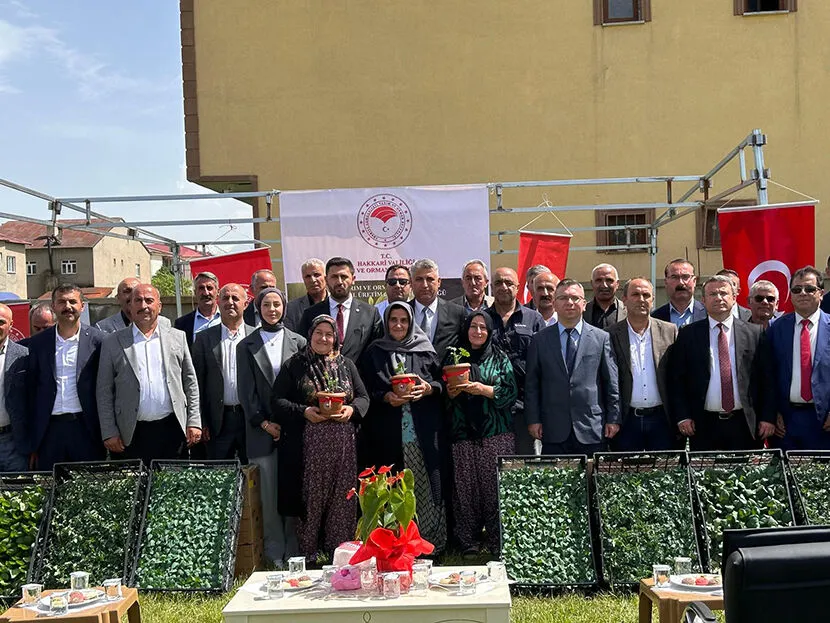 Yüksekova’da 109 bin fide dağıtıldı