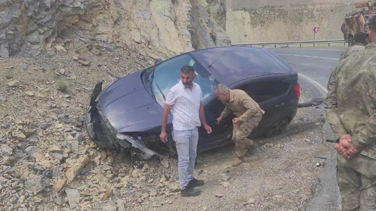 Hakkari-Çukurca kara yolunda kaza: 1 yaralı