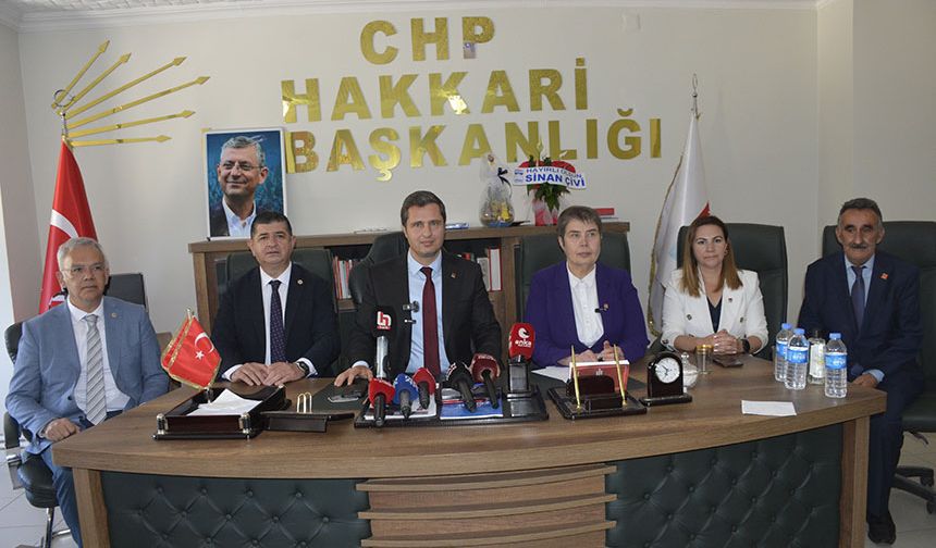 CHP Heyeti Hakkari'de!
