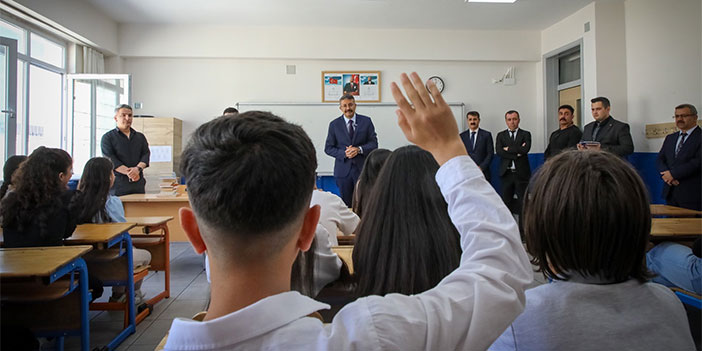 Hakkari'de 68 bin 808 öğrenci karne aldı