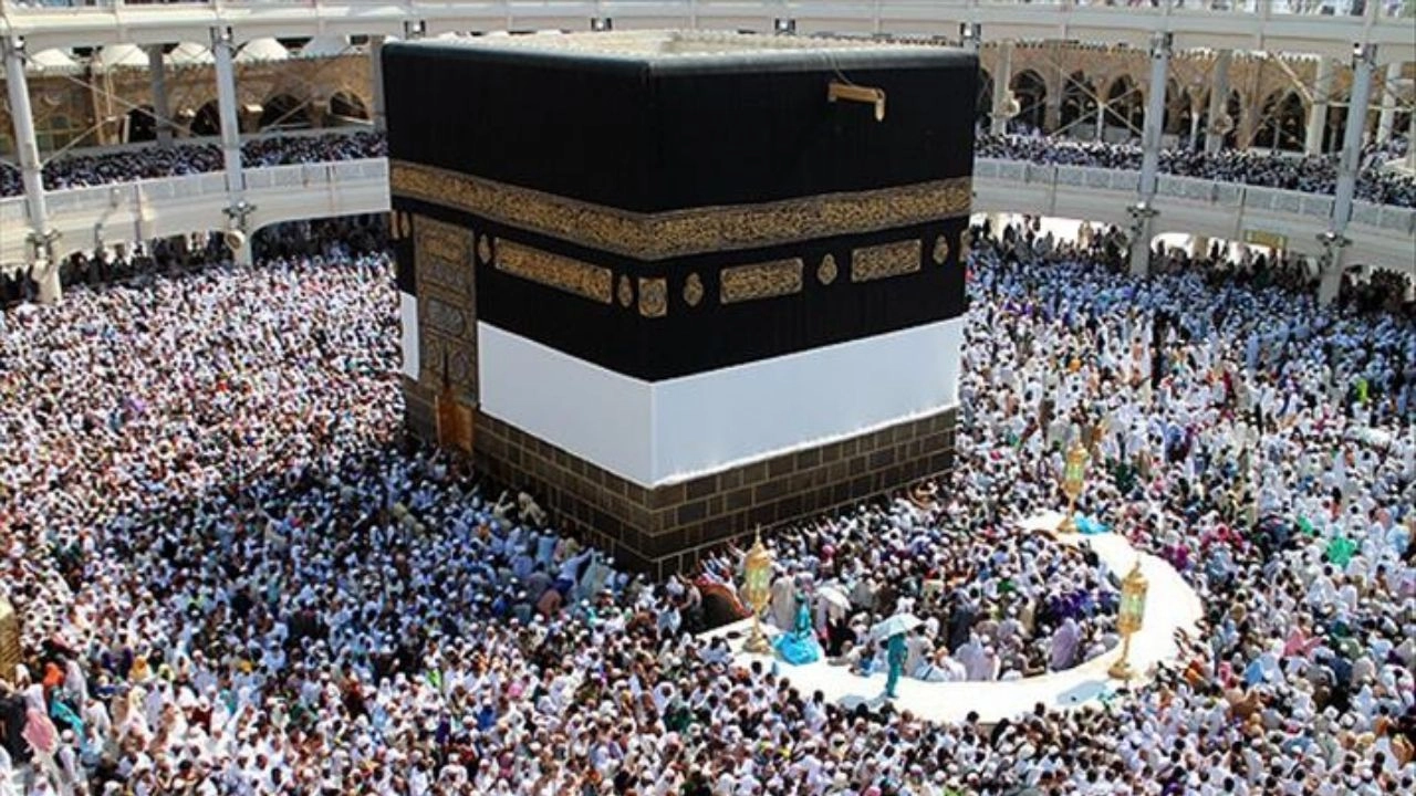 Mekke’de hac sırasında ölenlerin sayısı 1000'i aştı, 800 kişi kayboldu