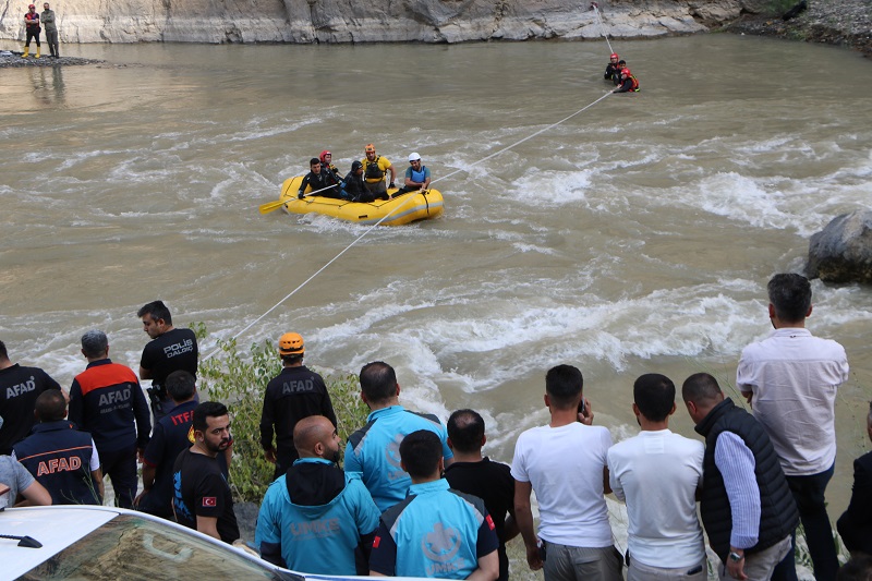 Hakkâri'de intihar eden Genç kızın cansız bedeni bulundu
