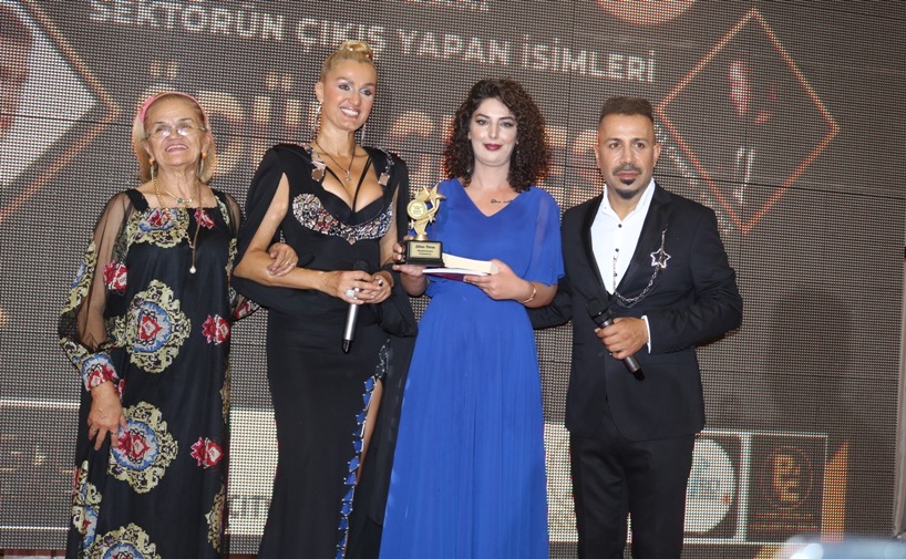 40 ilin güzellik uzmanları Hakkari'de!