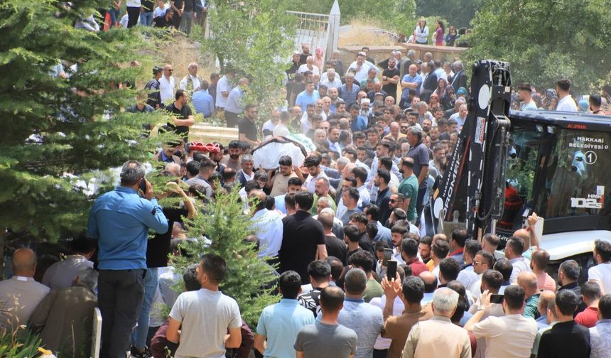 Hakkarili genç Yürür toprağa verildi